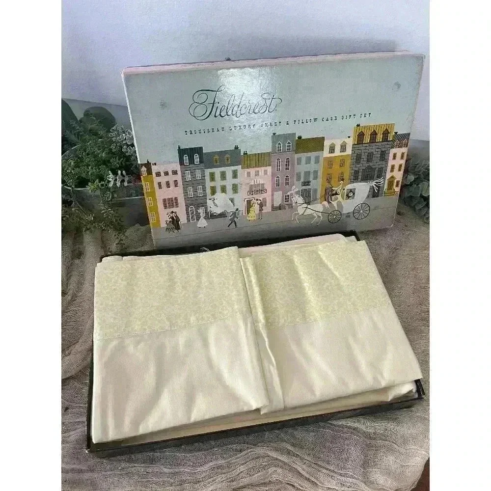 Fieldcrest Trousseau Luxury Sheet + Pillow case yellow duchess hem gift set box‎